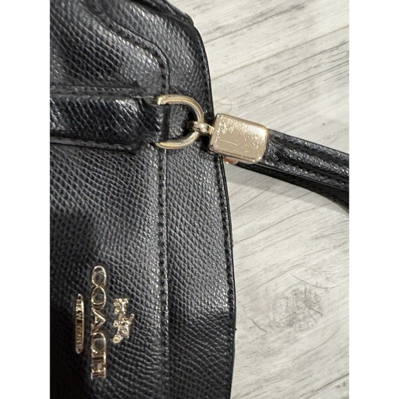 Coach Margot Clutch Purse -NO SHOULDER STRAP - Picture 3 of 11